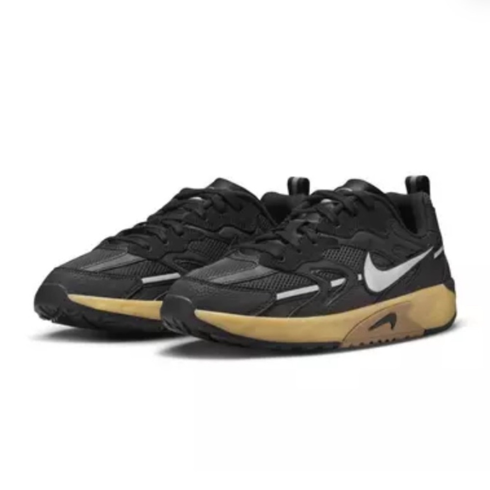 Women’s Nike Jam sneakers Sz 6.5